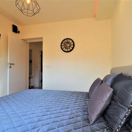 Lägenhet Vip Centrum Przy Rowni